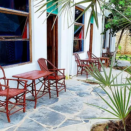 Diani Hostel Diani Beach Exterior photo