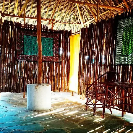 Diani Hostel Diani Beach Exterior photo